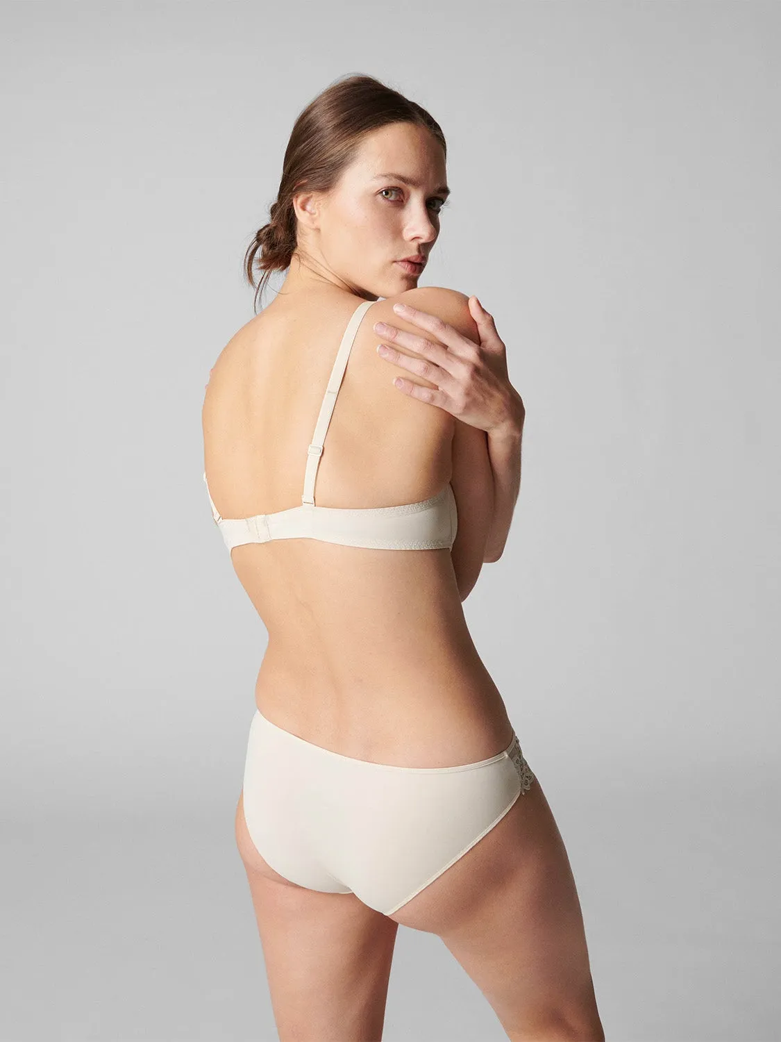 Saga Triangle Contour - Topaz Beige