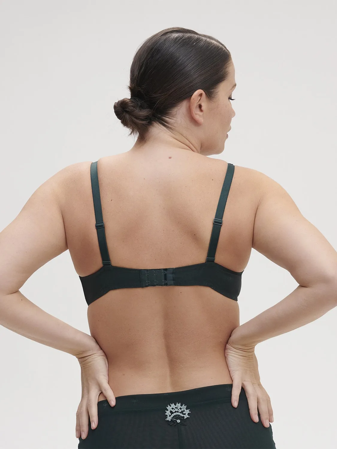 Wish Triangle Contour - Kolsa Green